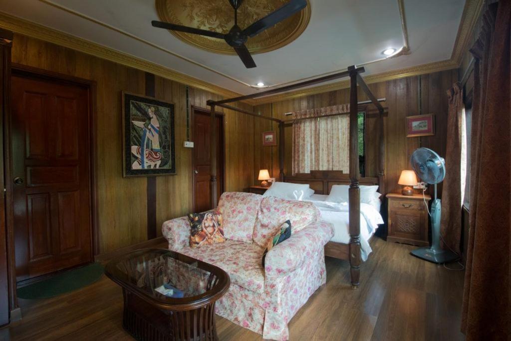 De Serenity - Exclusive Jungle Retreat Seremban Bagian luar foto